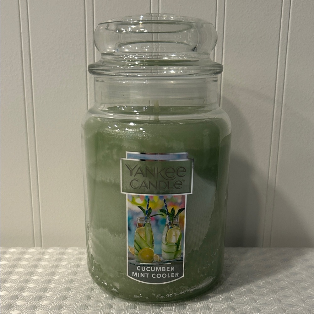 Yankee Candle Green Cucumber 🥒 Mint 🌱 candle 🕯️